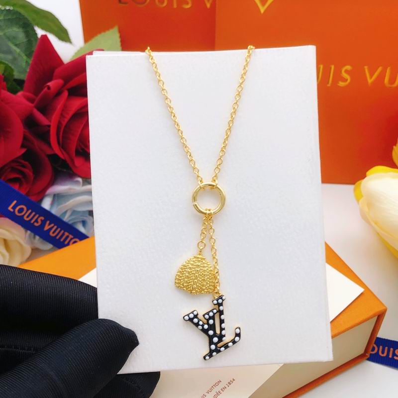 LV Necklace 03lyr591